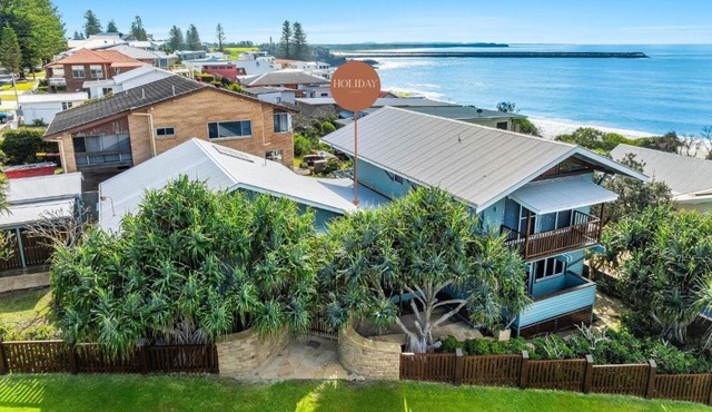 Allawah Cottage - Historic Beachside Retreat - Holiday Yamba