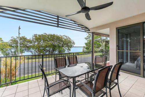 Amarco Spacious Riverfront with Sunset Views