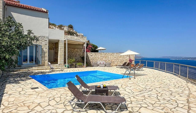 Awesome home in Plaka