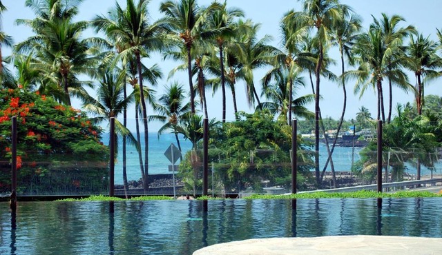 Beach Villas at Kahalu'u