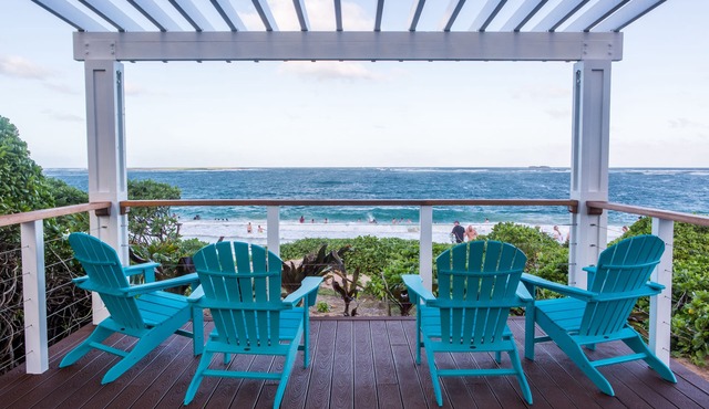 Beachfront Estate On The North Shore with AIR CONDITIONING 90/TVU-0043