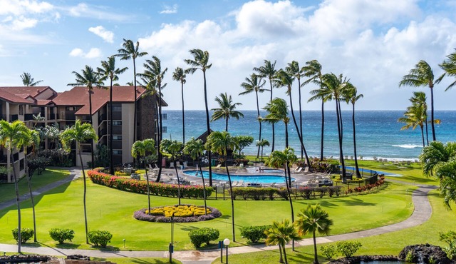 Beautiful Penthouse Condo w/Direct Ocean Views - Sleeps 8!