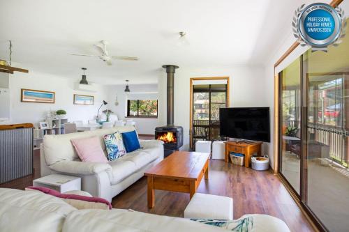 Callala Calm Pet Friendly 5 Mins Walk to Beach