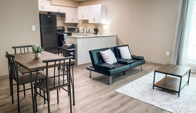 Charming 1BR Getaway – Private, Pet Friendly, TV