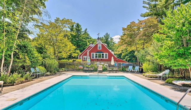 Charming New England Estate w/ 4 Fire Pits!