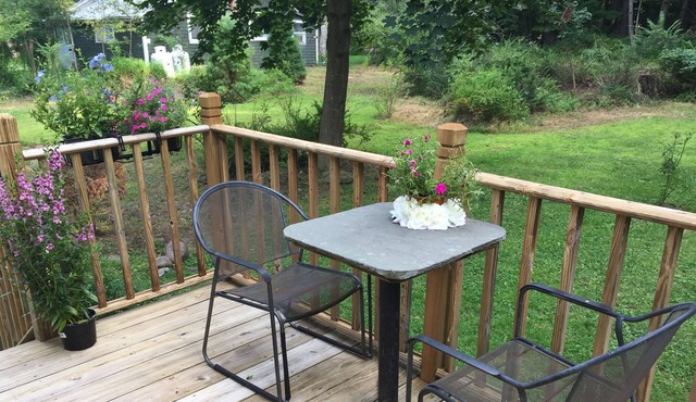 Charming & Private Guest Cottage