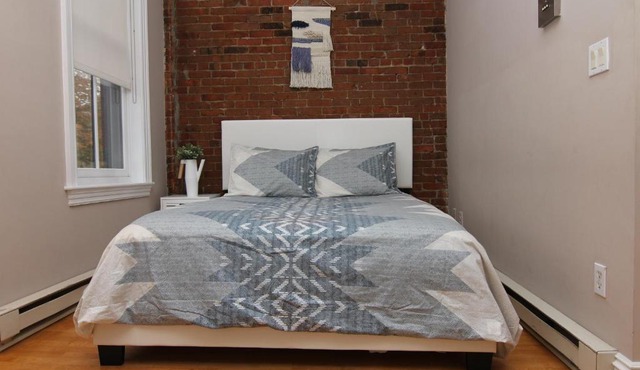 Cheap, Furnished Studio in Downtown Boston #7