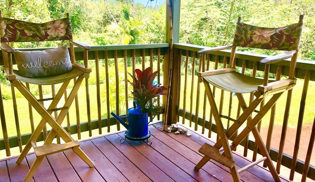 Cheerful, spacious home filled with Aloha!