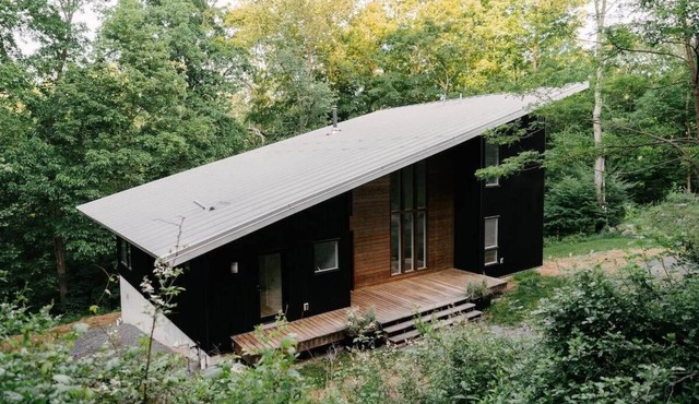 Clementine Creekhouse Retreat in Hankins