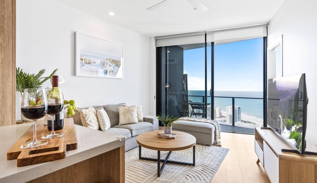 Cozy 2 Bedroom Ocean Unit (No Parking) - Q Stay