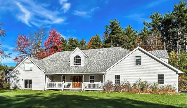 Cozy and private farmhouse to relax and unwind