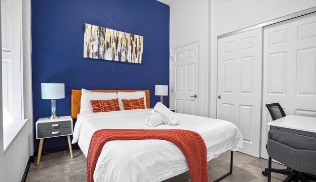 CozySuites Stunning 1BR in Downtown Pitts #7
