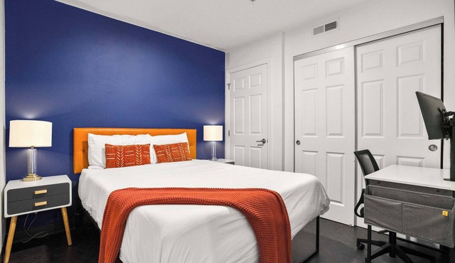 CozySuites Stunning 1BR in Downtown Pitts #31