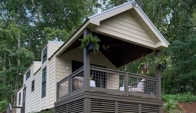 Crescent Moon Cabin | 1 Bed, 1 Bath