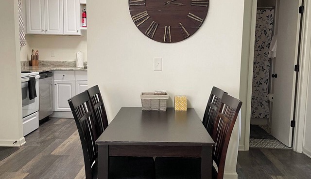 Downtown Nashville Comfy & Cozy Unit B
