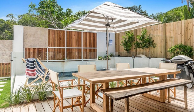 Driftwood Three at Clarkes Beach - includes pool