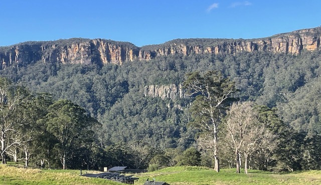 Eco-Luxe Villa on 146 acres in Kangaroo Valley-breathtaking views,wild swimming