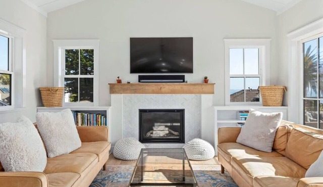 "Endless Summer" Home - stunning ocean views!