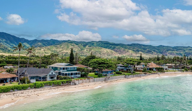 Exquisite Bali-Style Beachfront, Two Master Suites