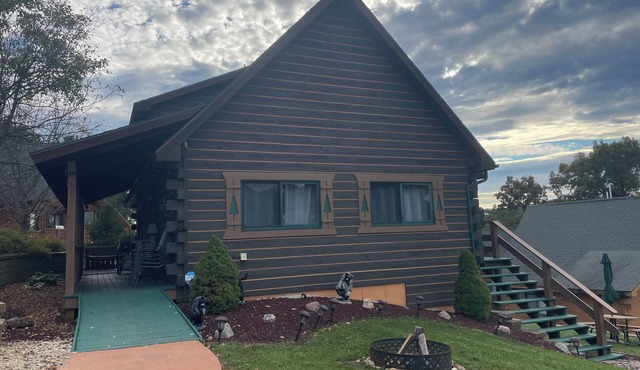 Family Fun 3 Bedroom Cabin