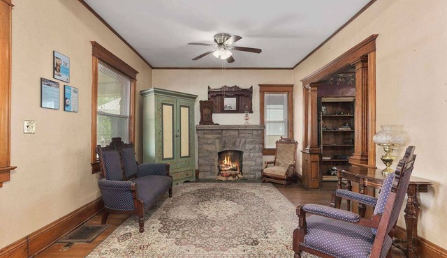 MAJOR INTERNATIONAL SPORTING EVENT Fan Fest Sleeps 8 King Bed Historic Charm