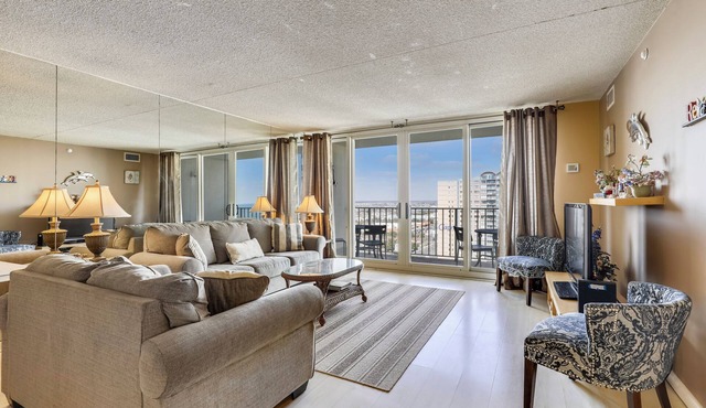 FREE DAILY ACTIVITIES & LINENS INCLUDED*! 2bed/2bath Quayh condo available for a mini-week!