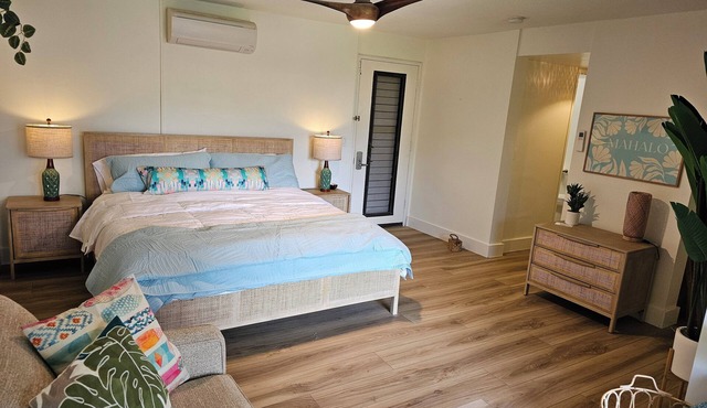 Gorgeous Remodeled hotel suite in Princeville w/pools & beach access, sleeps 4