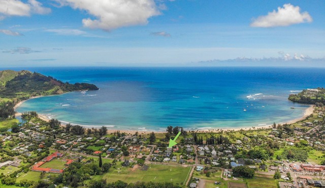 Hale Ka Mahina, walk to Hanalei Bay & town. TVNC-1115