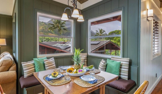 Hale Koolau Treehouse, Charming Getaway TVR #1018