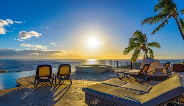 Hale Laule`a ~ 4 BR ~ Infinity Pool with Stunning