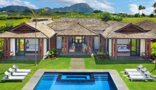 Hale Leimomi: Luxurious Comfort + Pool + Views!