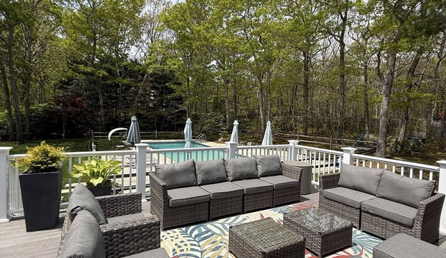 Hampton Bays 6 bed/5 bath large secluded property