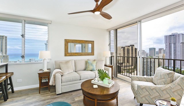 High Floor with Ocean View! Bedroom A/C, W/D, Wi-Fi, Pool, FREE Parking!