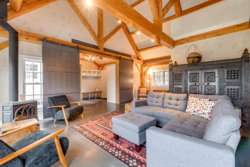 Hike, Bike, & Explore: Vermont Family Farmhouse!