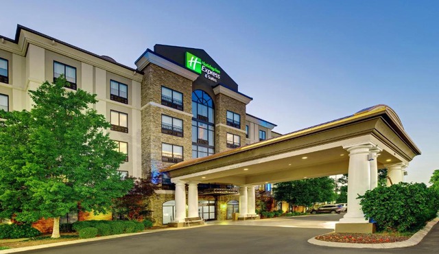 Holiday Inn Express Nashville-Opryland by IHG