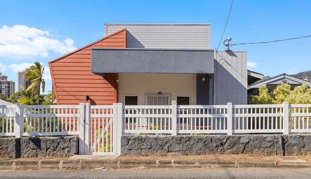 Honolulu 4BR 2BA Furnished Monthly Rental