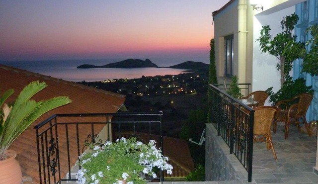 Hotel Dina - Ξενοδοχείο Ντινα