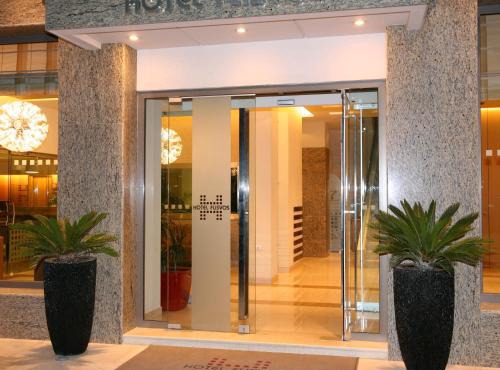 Hotel Flisvos