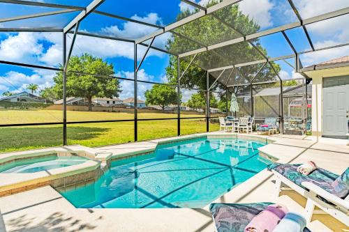 Ideal for Families - Arcade Gaming Room - South Facing Pool - Spa - Nr Disney - FREE Welcome Pack
