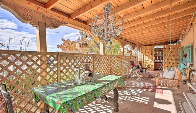 Idyllic Española Casita w/Charcoal Grill