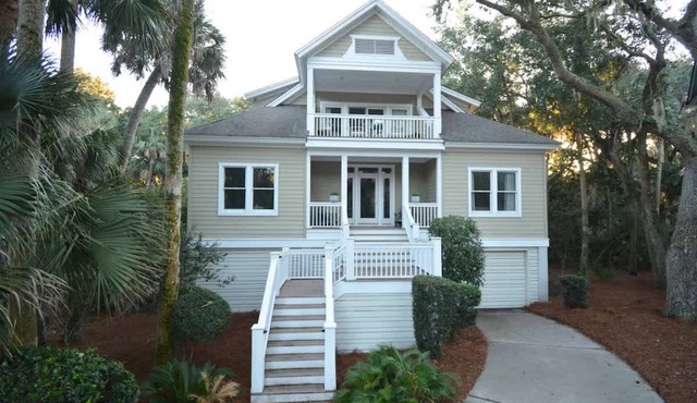 Island Time - Pet Friendly and Minutes From Beach