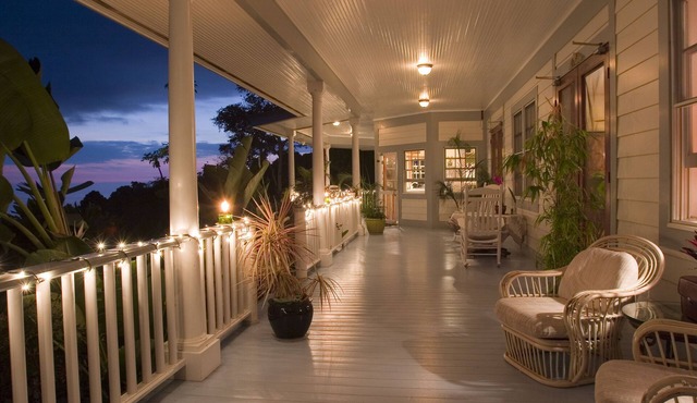 Ka'awaloa Plantation Bed & Breakfast