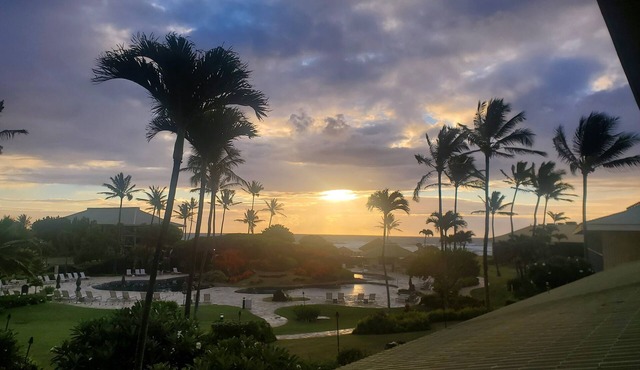 KAUA'I BEACH RESORT-BEACHFRONT, OCEAN VIEW, POOLSIDE VIEW FROM YOUR LANAI