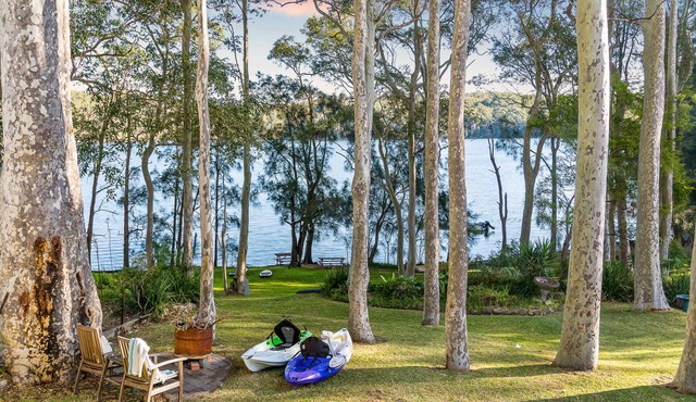 Kings Point Lake House - Family Getaway Wake up to peaceful lake views