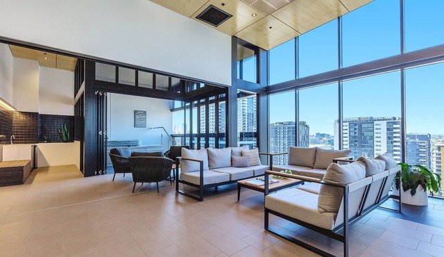 KOZYGURU BRISBANE ONE 1Bed APT Parking