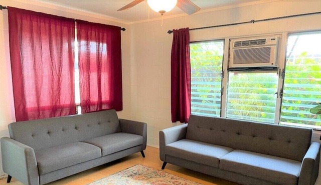 Laie, North Shore Oahu Sweet Rental. Close to beach and hiking.