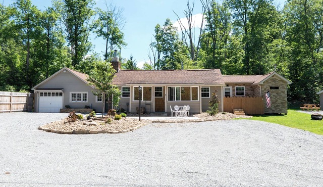 Ligonier Relaxing Country 2 Bedroom Ranch – Fallen Oak, Sauna, Cold Plung.
