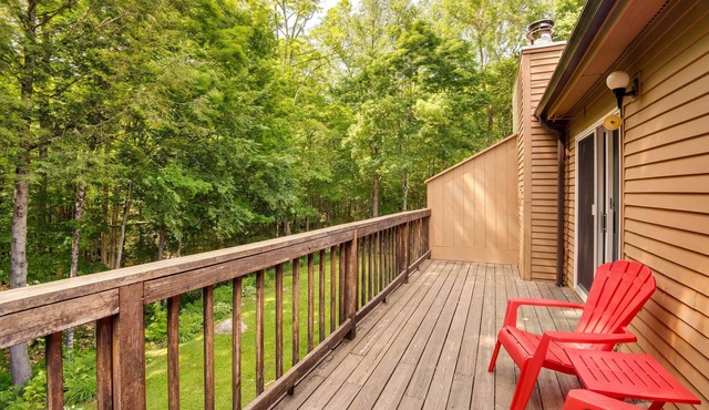 Lovely White Mountains Condo: Hike, Ski & Unwind!
