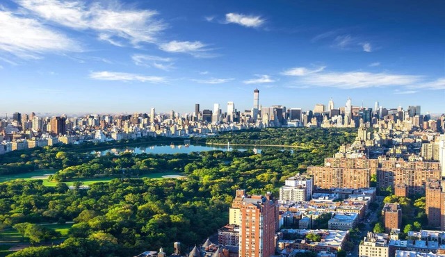 Luxury 2 Bedroom Apartment |Court Square