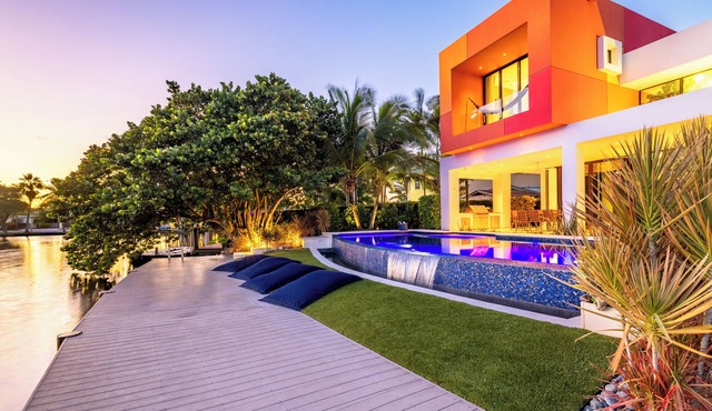 Luxury Waterfront Retreat - Infinity Pool, Private + Peaceful